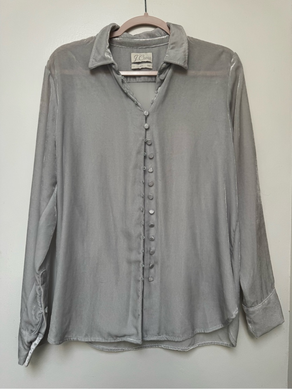 J. Crew Silver Velvet Button down Long-Sleeve Shirt
Sz 6 slim